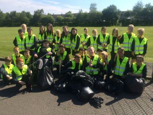 6B Junior Warden Litter Pick