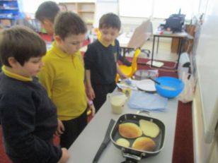 S&L class 2: Pancake Tuesday!