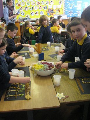 Year 3A/B Enjoying another Activity based session of the Yum, Yuck Play. 